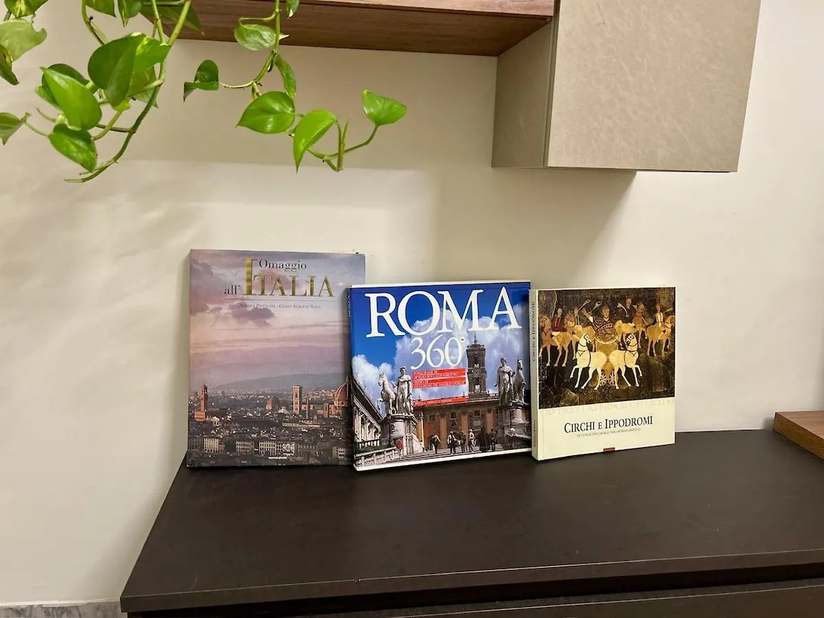 Elegant Apartment With Balcony Near The Center Rome