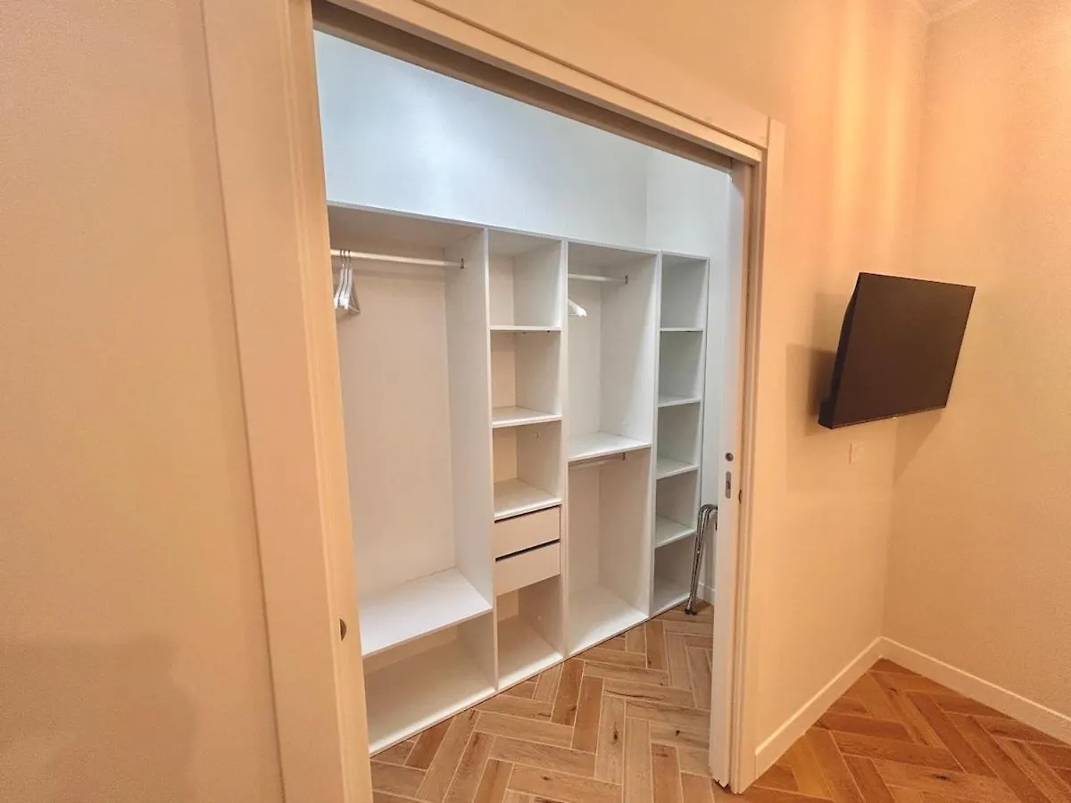 Elegant Apartment With Balcony Near The Center Rome