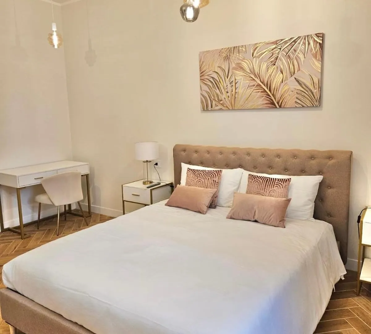 Elegant Apartment With Balcony Near The Center Rome